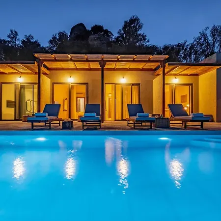 别墅 South Side Bodrum *